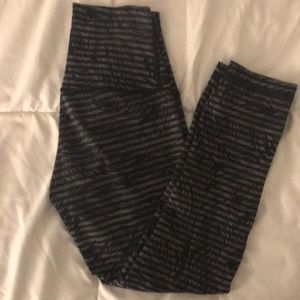 Cute and comfy Lululemon workout leggings